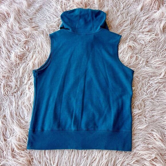 Vintage Hoodie Vest - Picture 2 of 3